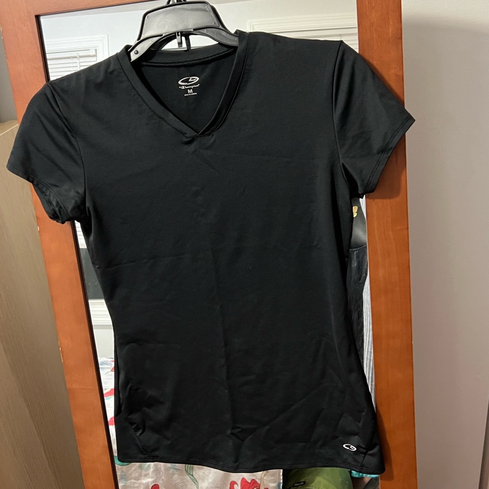 $5/bundle🦋 Champion Black activewear T-shirt, M